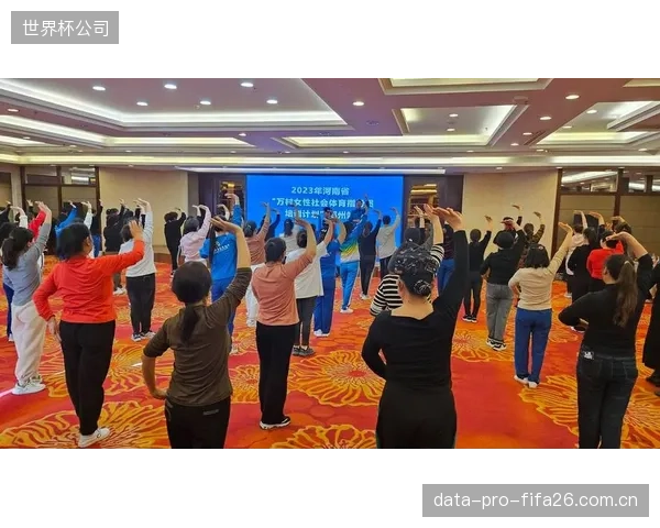 指出当前社会体育指导员认证的误区：证书数量的激增并未带来教学质量的同步提升